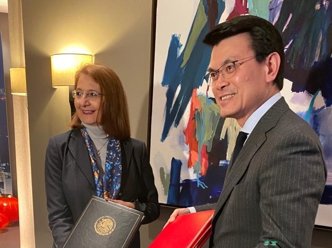 Firman México y Hong Kong acuerdo para promover y proteger inversiones