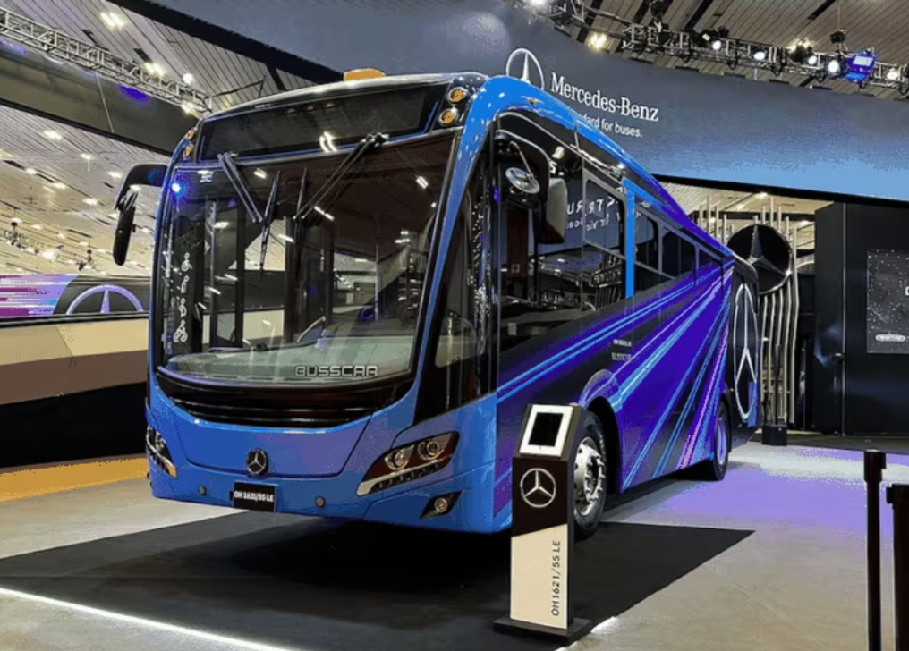 Armadoras de autobuses y camiones alistan alza  en sus exportaciones