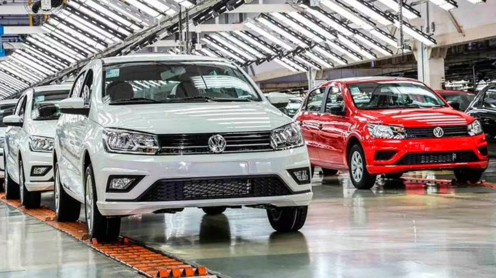 Venta de autos se anota un récord en noviembre con aumento de 31.9%