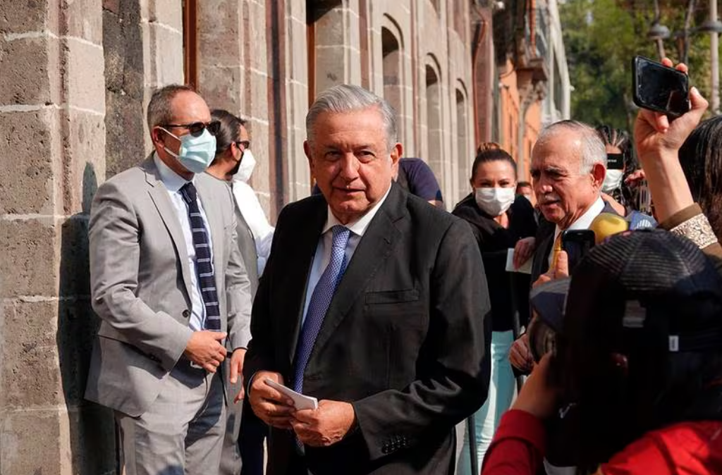 CMN ‘se la juega’; acuerda con AMLO inversión de 30 mil mdd en 2024