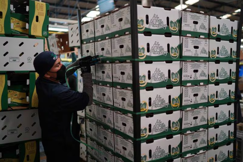 Exportaciones mexicanas se pusieron ‘amorosas’: Crecen 13% en febrero