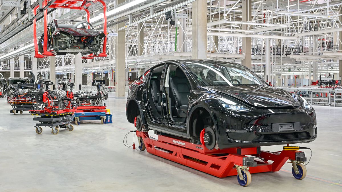La patronal celebra la llegada Tesla a Nuevo León como una victoria del “libre mercado”